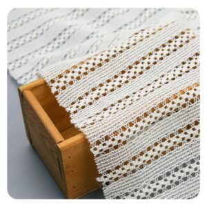 New Fashion Customized Luxury Polyester Spandex Soft Tulle French Lace Fabric for Dress