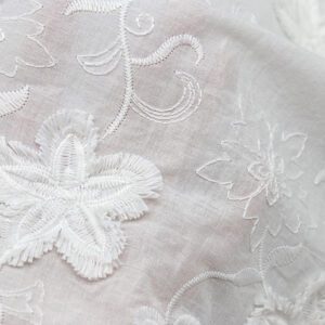 Newest Pattern 100% Cotton Exquisite Embroidered Fabric 3D White Lace Fabric for Woman Dress
