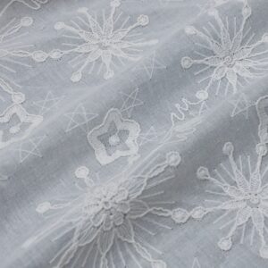 100% Cotton Jacquard Eyelet Fabric White Snowflake Embroidery Cotton Eyelet Fabric for Clothing