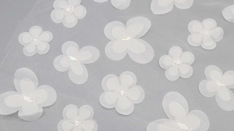 Hot Selling 3d Flower Lace Fabrics Elegant Fashion Bridal Lace Fabric for Wedding Dress