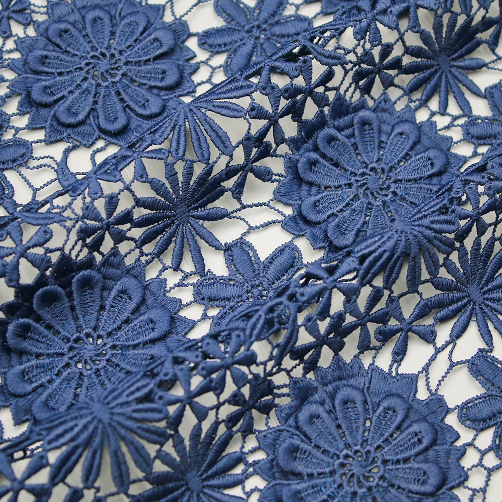 Factory OEM 100% Polyester Guipure Fabric Daisy Embroidery Water Soluble Fabric for Dress