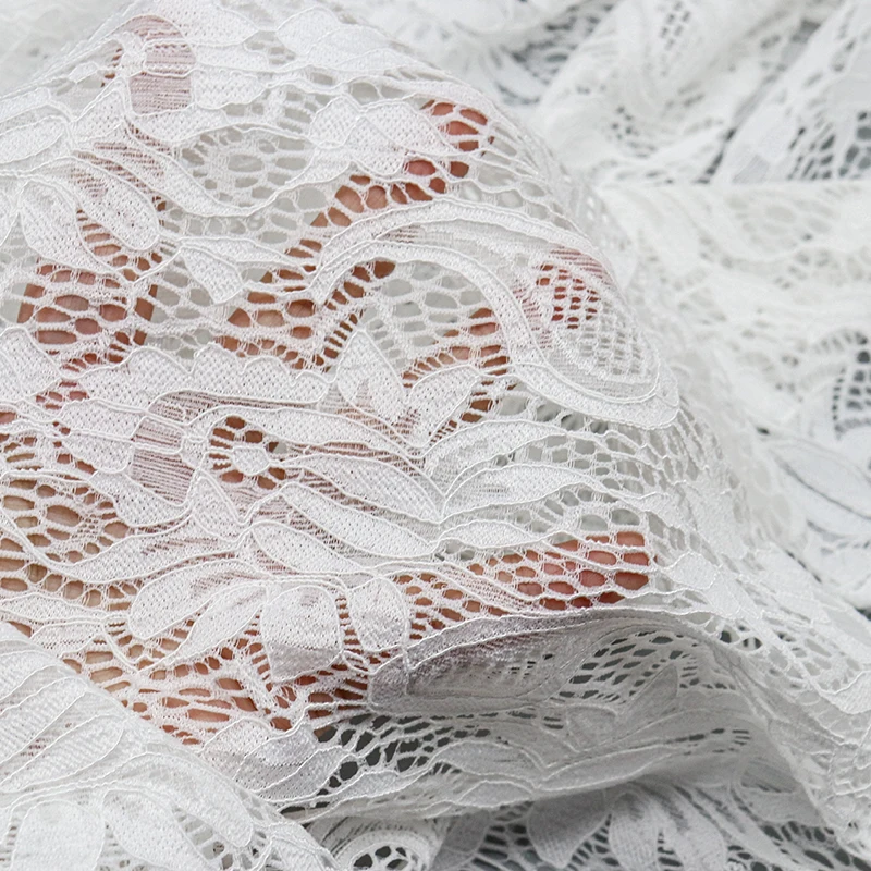 150cm Width 90% Nylon 10% Spandex Soft White Lace Fabric 14cm Pattern Height Breathable Eco-Friendly Very Lightweight for