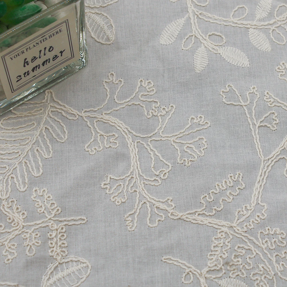 Jacquard 100% Cotton Eyelet Fabric White Eyelet Cotton Embroidery Eyelet Fabric for Clothing